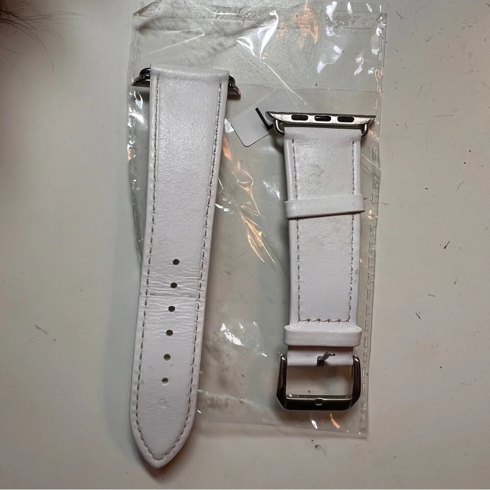 WATCH BAND FOR APPLE WATCH. White leather. Bought on Etsy. 44-Large